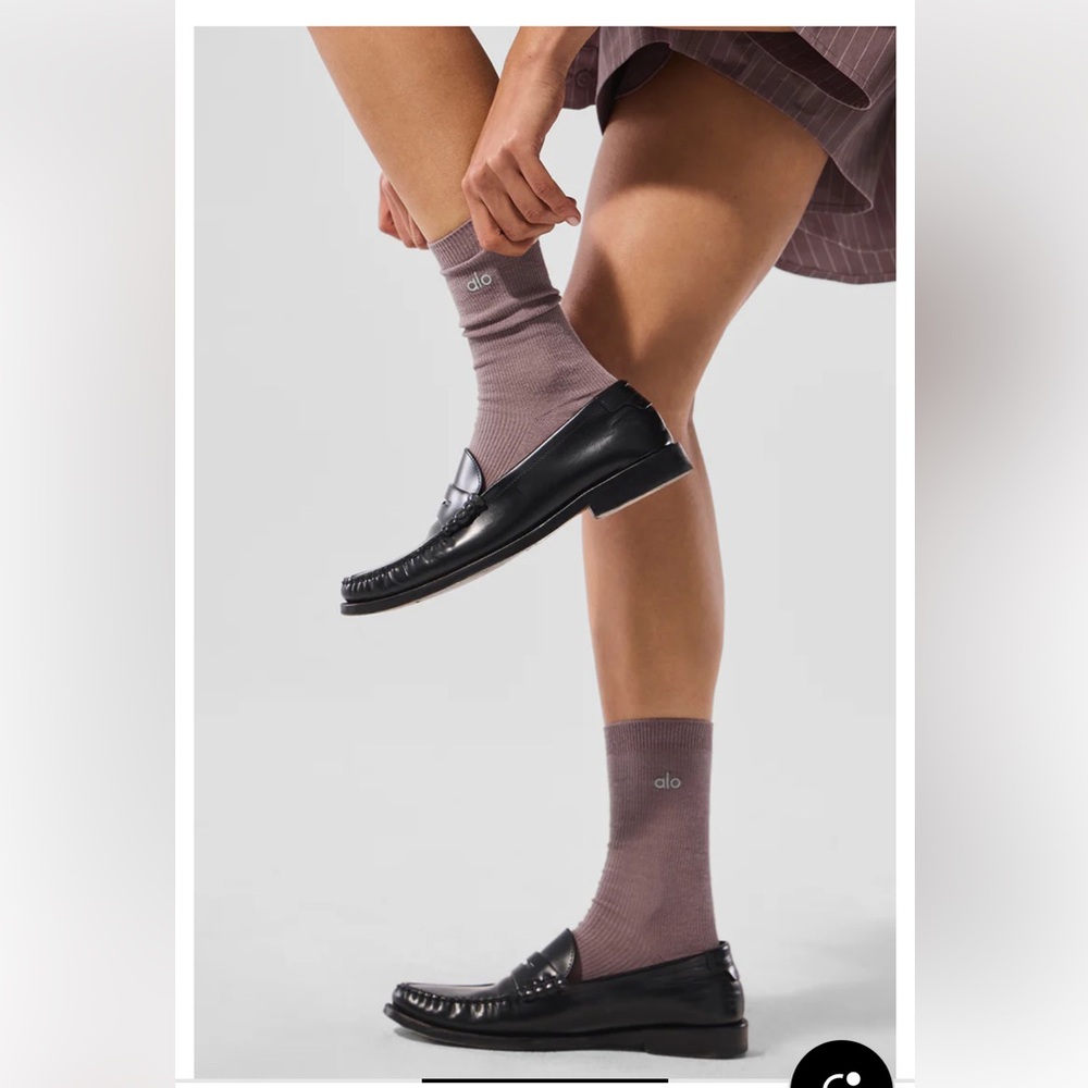 Alo Unisex Half-Crew Understated Socks “Authentic “